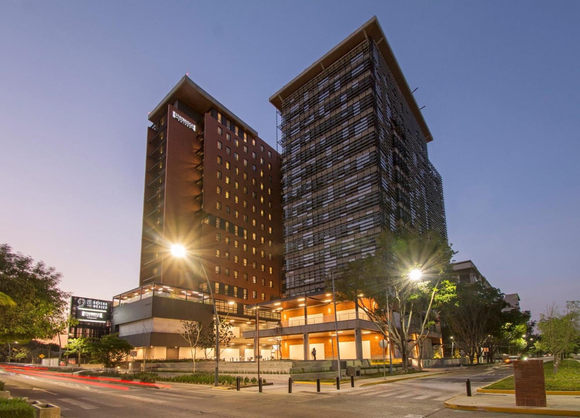 Staybridge Suites - Guadalajara Novena By Ihg Экстерьер фото